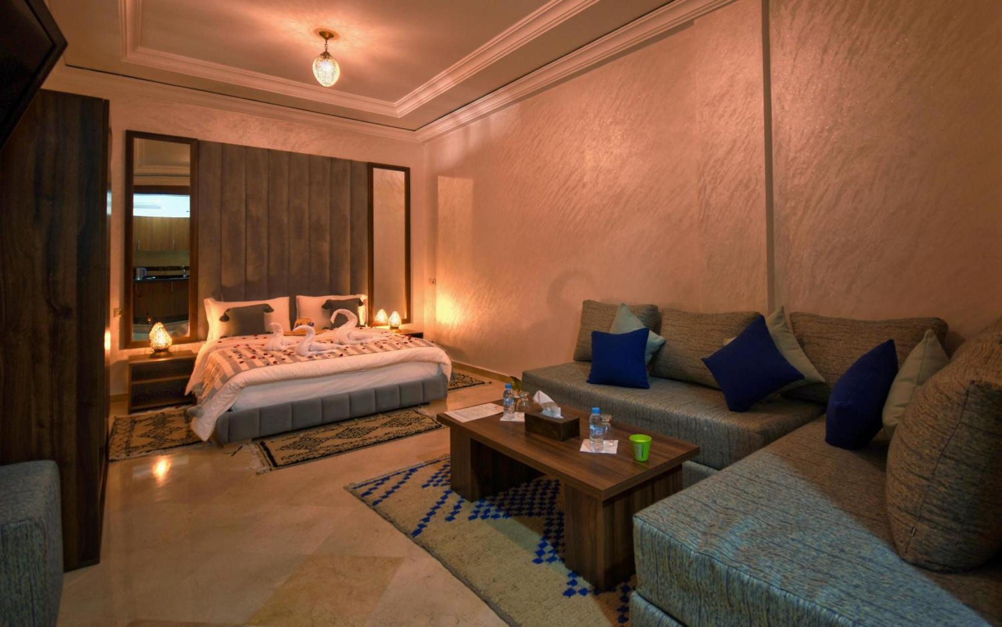 Blue Wave Lodge Agadir n'Ait Sa Стая снимка