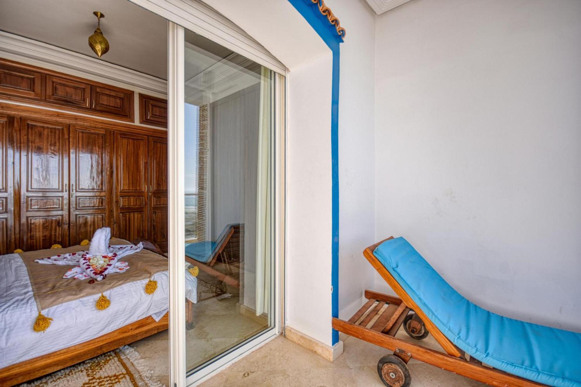 Blue Wave Lodge Agadir n'Ait Sa Стая снимка
